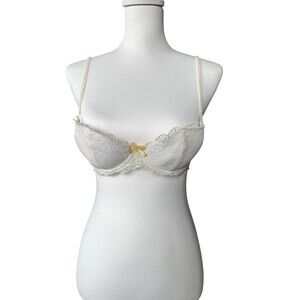 Elle McPherson White Lace Coronado Contour Bra 36 B